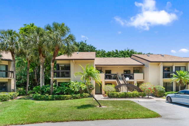 1 of 40 - 5087 Oak Hill Lane #321, Delray Beach, FL