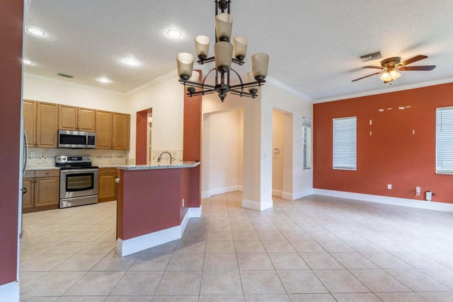 5 of 41 - 6072 Nw 116 Dr, Coral Springs, FL