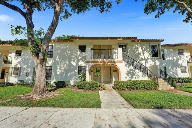 1 of 28 - 2950 Olivewood Ter #2090, Boca Raton, FL