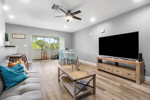 1 of 15 - 126 Sparrow 11b Dr #11b, Royal Palm Beach, FL