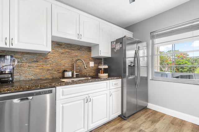 4 of 15 - 126 Sparrow 11b Dr #11b, Royal Palm Beach, FL