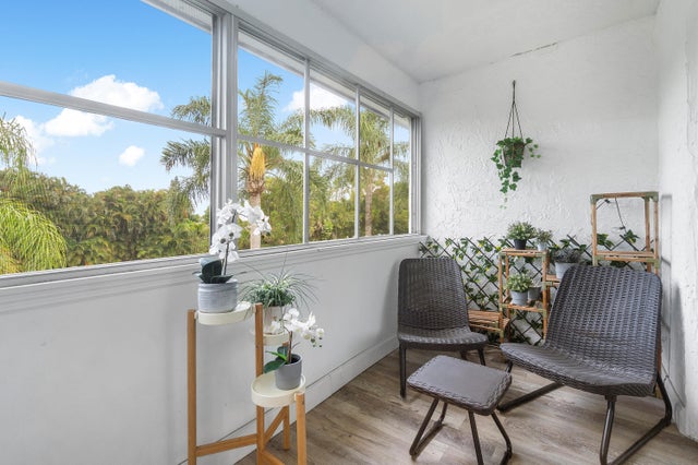 5 of 15 - 126 Sparrow 11b Dr #11b, Royal Palm Beach, FL