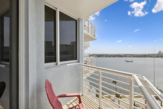 2 of 41 - 1551 N Flagler Dr #1415, West Palm Beach, FL