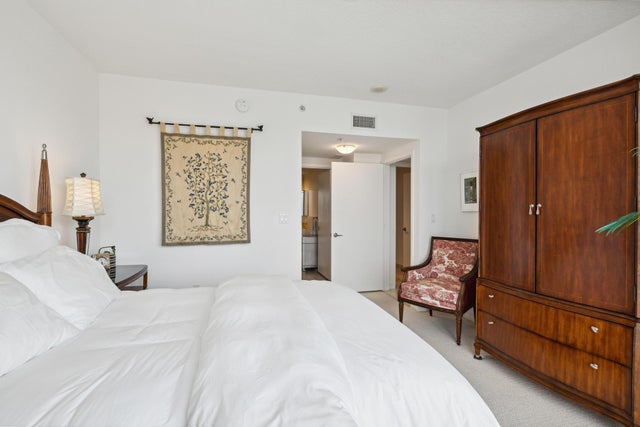 4 of 41 - 1551 N Flagler Dr #1415, West Palm Beach, FL