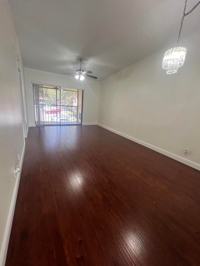 5 of 17 - 21950 Soundview Ter #207, Boca Raton, FL