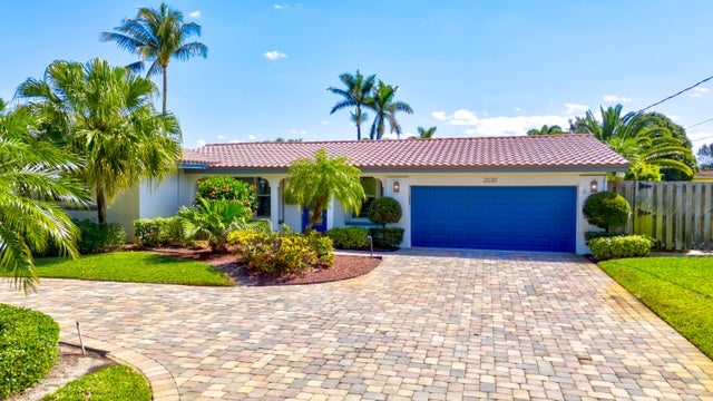 4 of 58 - 2030 Ne 30th St, Lighthouse Point, FL