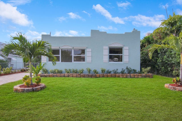 2 of 30 - 422 Oxford St, West Palm Beach, FL