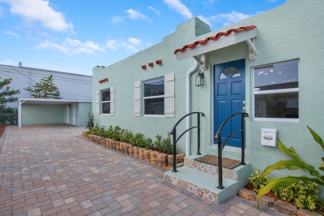 3 of 30 - 422 Oxford St, West Palm Beach, FL