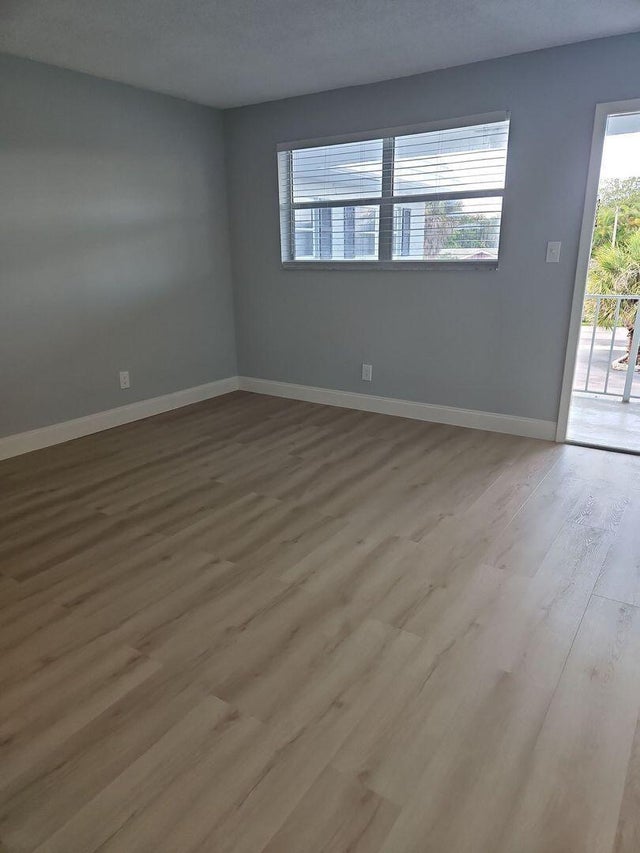 3 of 12 - 665 Glouchester St #16, Boca Raton, FL