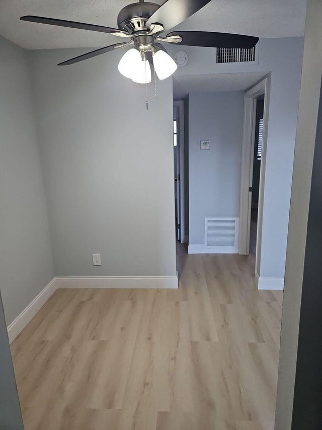 5 of 12 - 665 Glouchester St #16, Boca Raton, FL