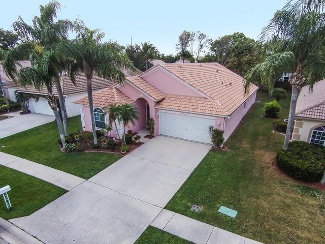 3 of 20 - 1612 Oak Berry Circle, Wellington, FL