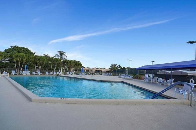 2 of 35 - 9071 Tracy 2 Ct #2, Boca Raton, FL
