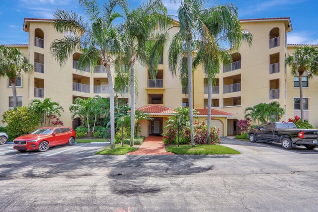 1 of 19 - 100 Uno Lago Dr #104, Juno Beach, FL