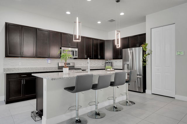 2 of 18 - 7272 Estero Dr, Lake Worth, FL