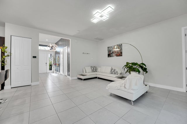 5 of 18 - 7272 Estero Dr, Lake Worth, FL