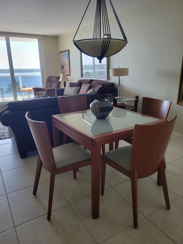 5 of 22 - 2800 N Flagler Dr #702, West Palm Beach, FL
