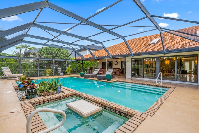 1 of 27 - 16 Thurston Dr, Palm Beach Gardens, FL