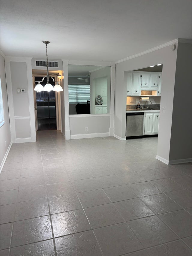 1 of 10 - 489 Flanders K, Delray Beach, FL