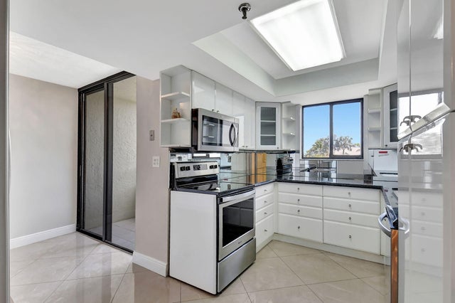 3 of 49 - 6372 La Costa Dr #302, Boca Raton, FL