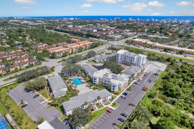 3 of 7 - 250 W Hidden Valley Blvd, Boca Raton, FL