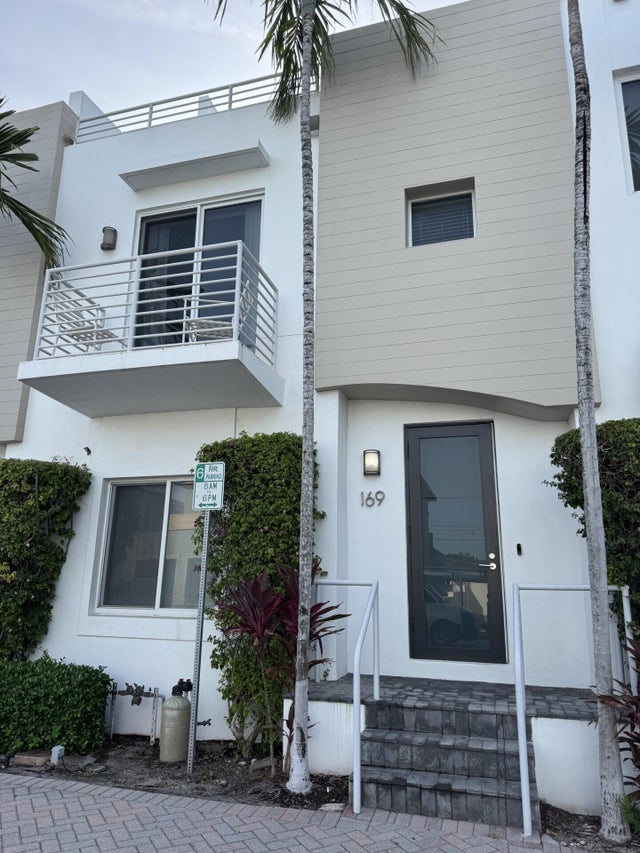 2 of 45 - 169 Se 1st Av, Delray Beach, FL