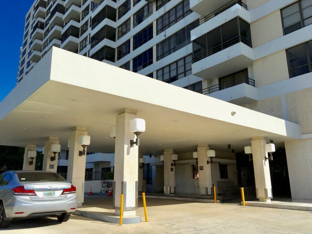 2 of 29 - 600 Three Islands Blvd #1418, Hallandale Beach, FL