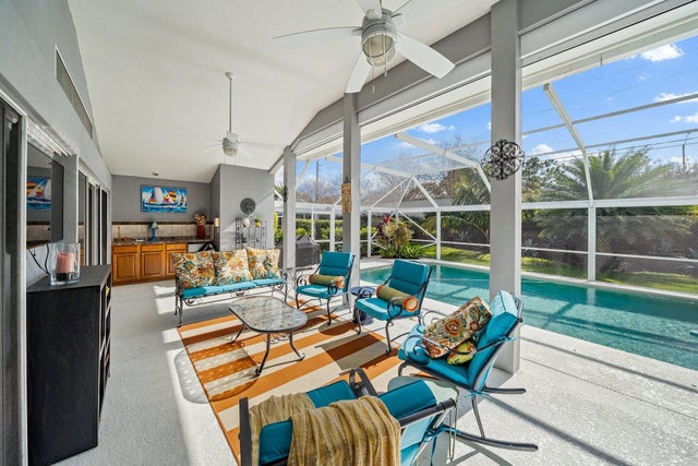 5 of 24 - 140 Thornton Dr, Palm Beach Gardens, FL