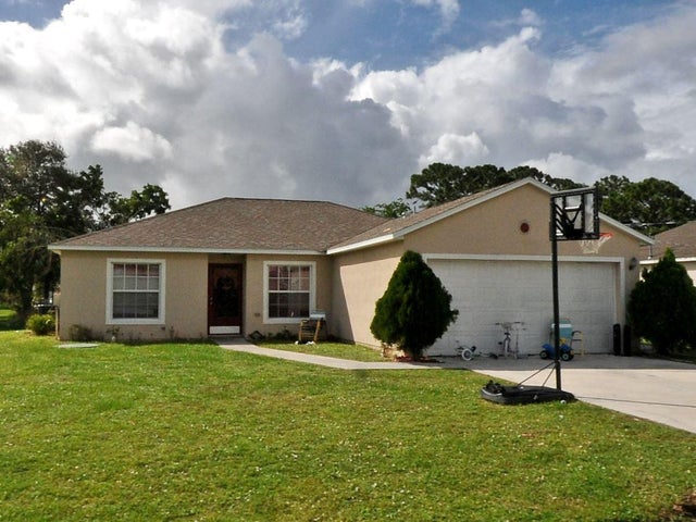 1 of 12 - 2152 Sw Best St, Port Saint Lucie, FL