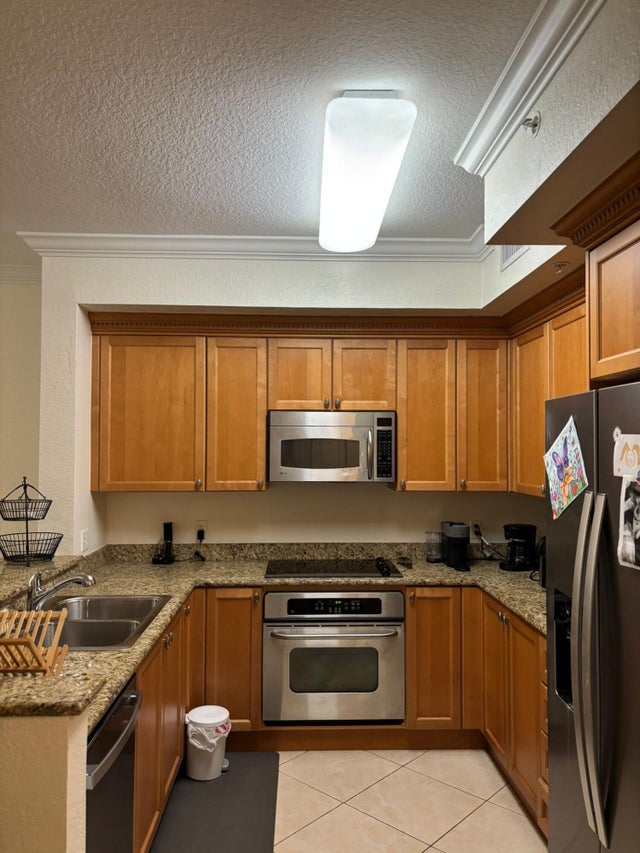 1 of 10 - 4112 Renaissance Wy #112, Boynton Beach, FL