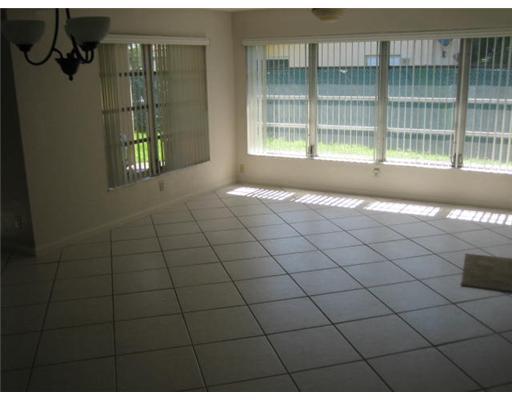 3 of 18 - 712 W Palmetto Park Road, Boca Raton, FL