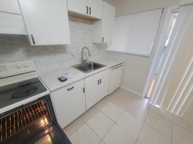 2 of 6 - 1758 Se Ryecroft Ct, Port Saint Lucie, FL