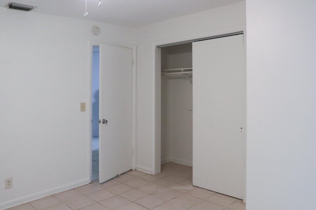 5 of 16 - 651 W 36th St, Riviera Beach, FL