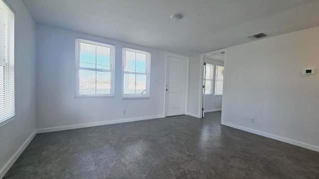4 of 19 - 914 10th St #c, West Palm Beach, FL