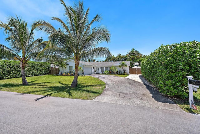 1 of 22 - 131 W Norfolk Road, Jupiter, FL