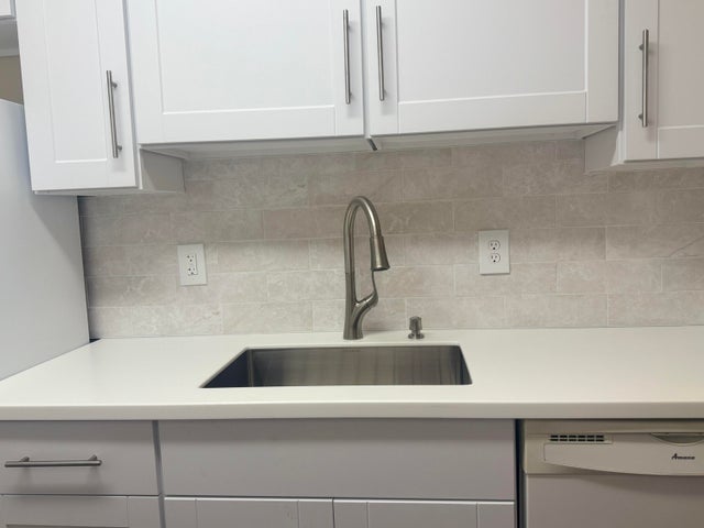 5 of 19 - 1139 Town Center Dr #11, Jupiter, FL