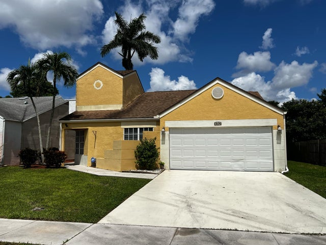 1 of 22 - 8362 Dynasty Dr, Boca Raton, FL