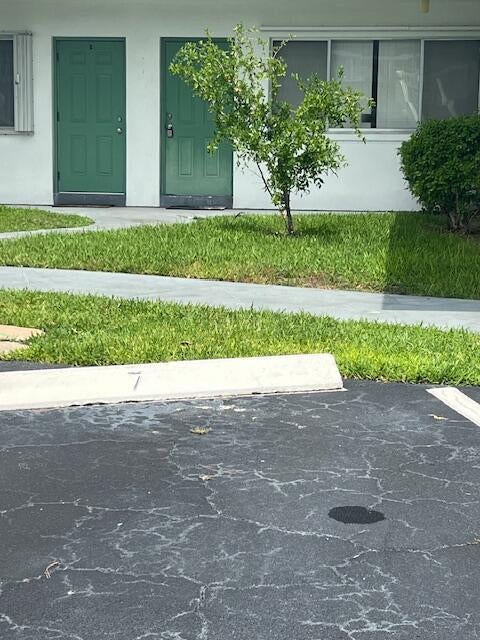 4 of 27 - 2004 Lake Osborne 7 Dr #7, Lake Worth, FL