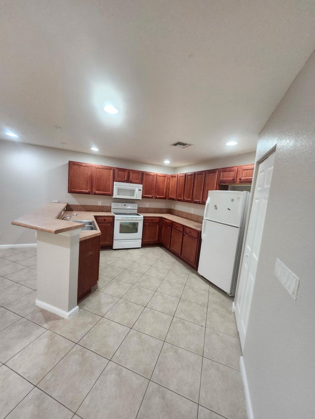 5 of 15 - 6541 Adriatic Wy, Greenacres, FL