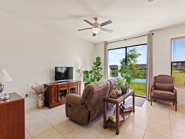 4 of 21 - 10064 W Villa Circle, Vero Beach, FL