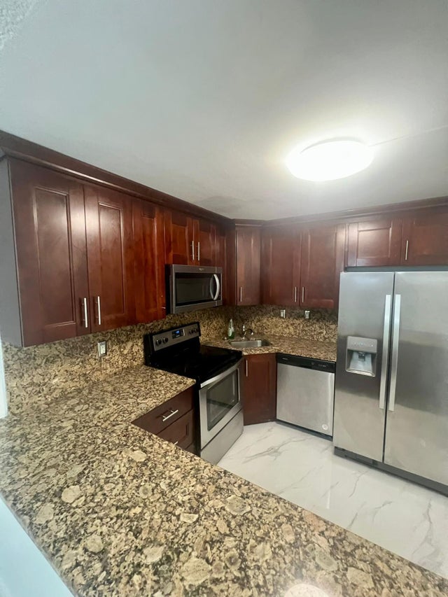 5 of 13 - 9355 Sw 8th St #322, Boca Raton, FL