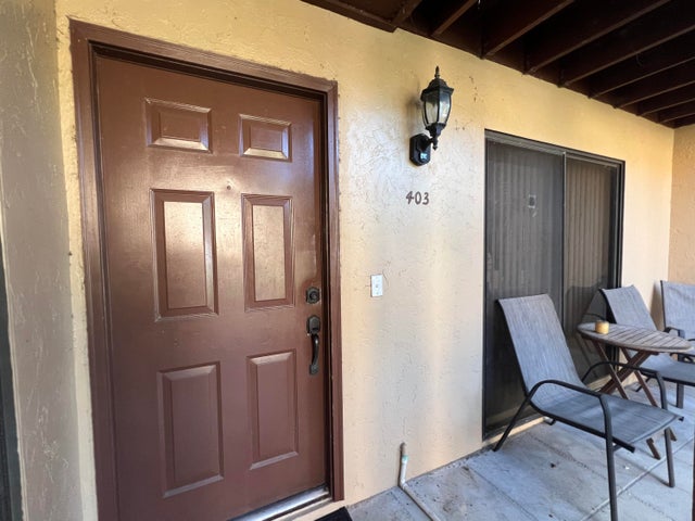 2 of 18 - 403 Lakeview Dr E, Royal Palm Beach, FL