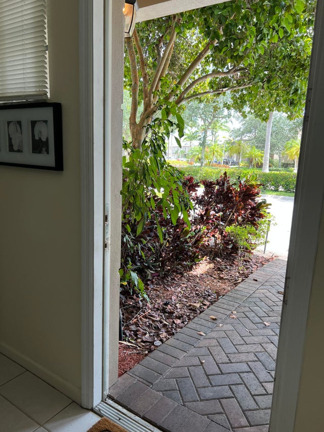 4 of 26 - 1989 Marsh Harbour Dr #407, Riviera Beach, FL