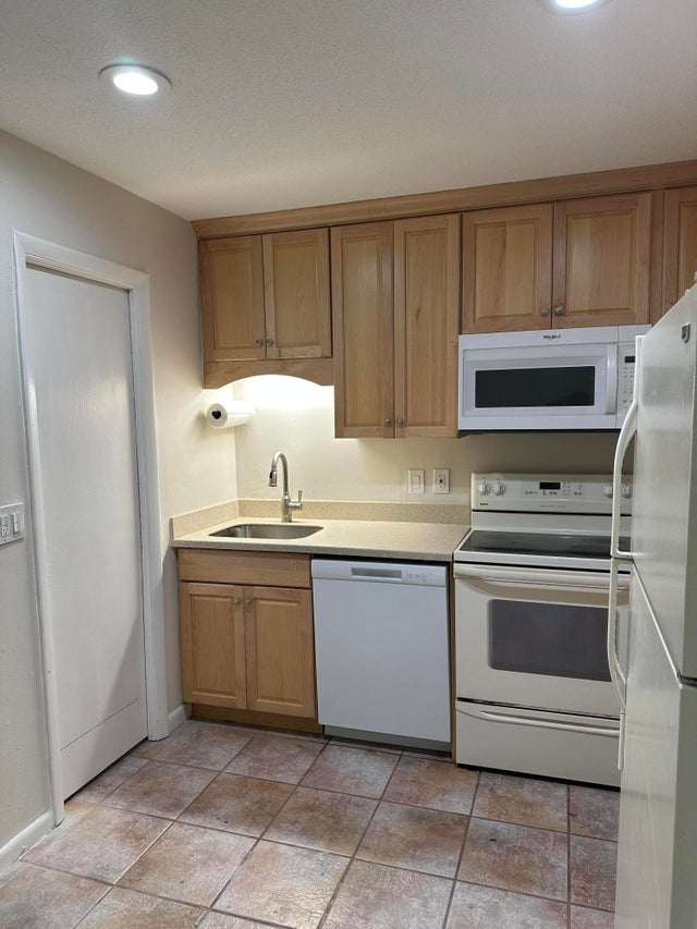 3 of 9 - 915 Anglers Wy, Jupiter, FL