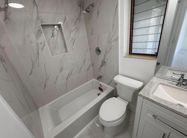 2 of 18 - 4051 Ne 15 Ter Terrace, Pompano Beach, FL