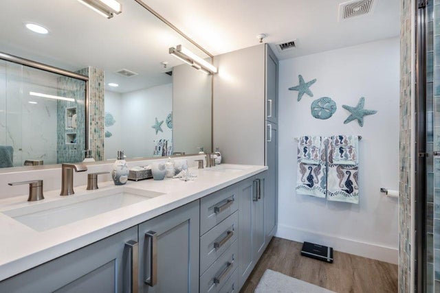 5 of 48 - 6096 Huntwick Terrace #303, Delray Beach, FL
