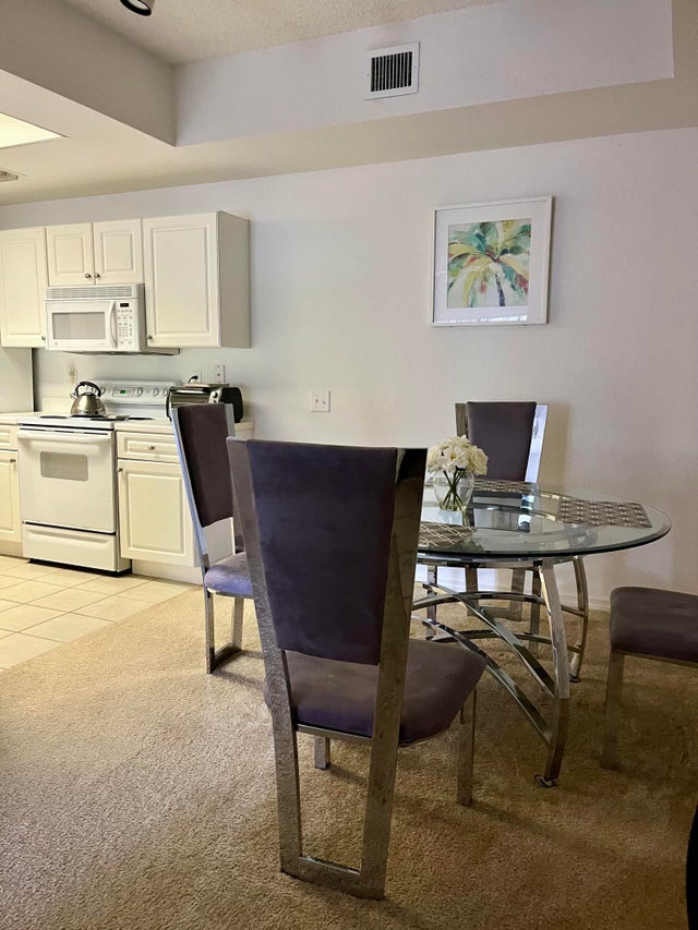 4 of 6 - 2806 Veronia Dr #113, Palm Beach Gardens, FL