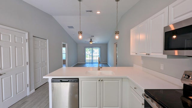 5 of 14 - 4970 Se Jack Av, Stuart, FL