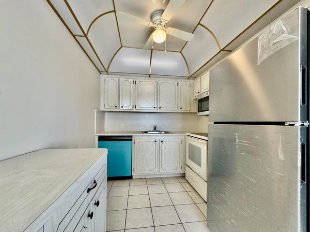 5 of 28 - 82 Dorset B, Boca Raton, FL