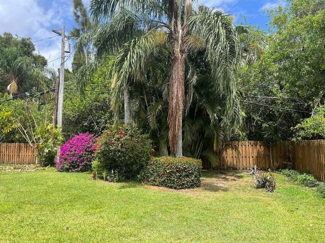 3 of 12 - 1333 Se San Sovina Terrace, Port Saint Lucie, FL