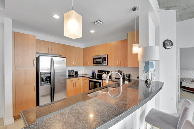5 of 76 - 300 S Australian Avenue #1208, West Palm Beach, FL